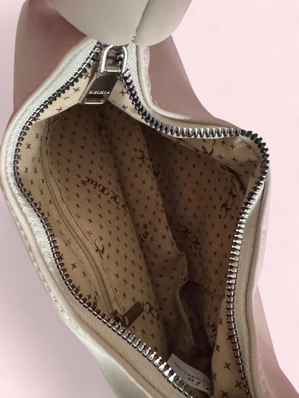 Minimalist Taupe Shoulder Bag - Sleek Everyday Hobo